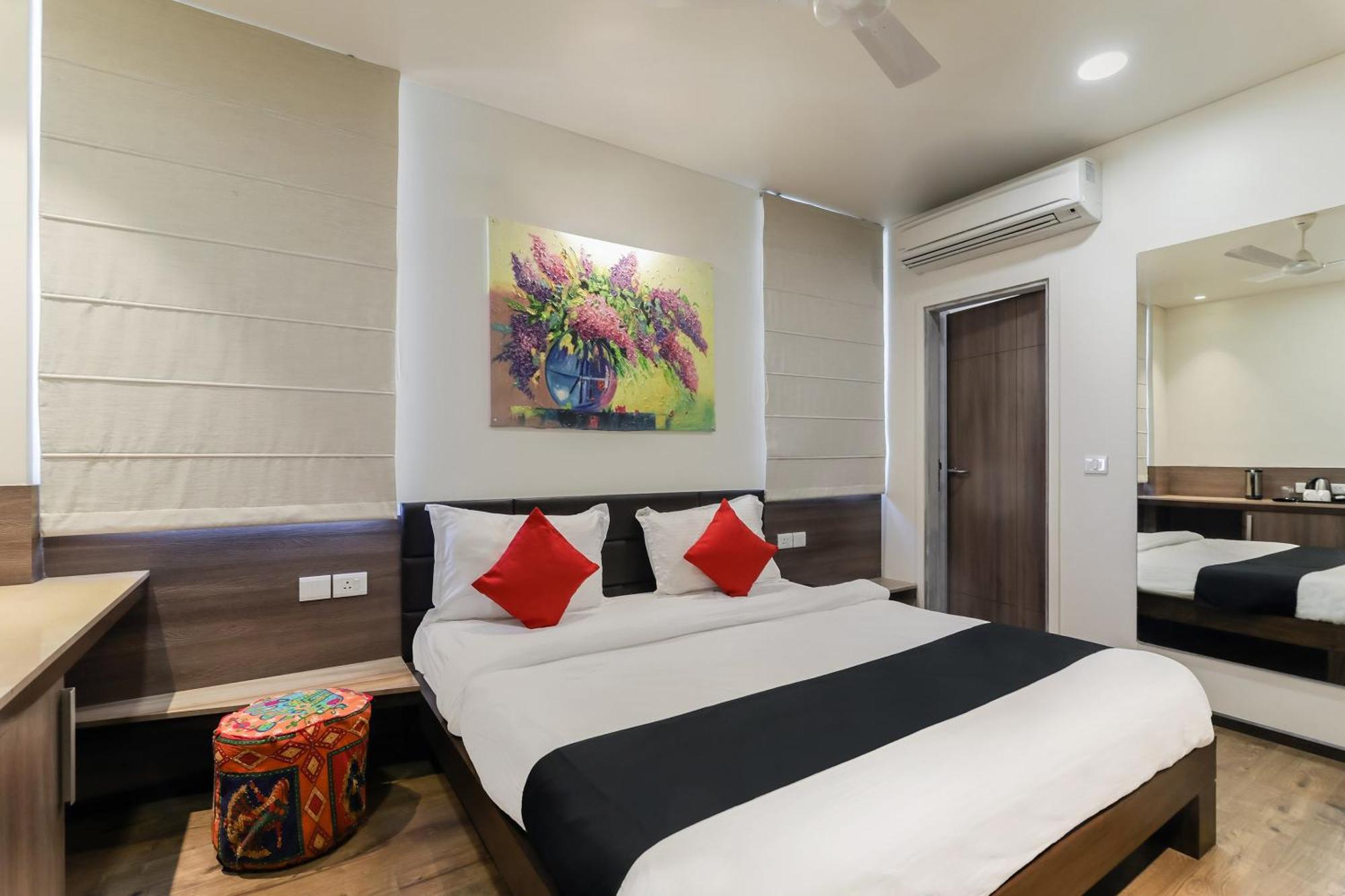 Fleur Hotel Jaipur Exterior photo